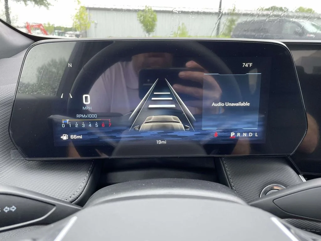 New 2027 Summit White Chevrolet LT image 20