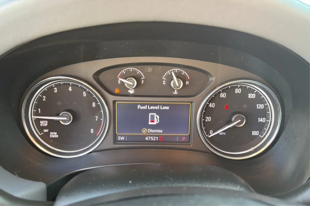 Used 2023 Includes Pitch Dark Night lower exterior accent color.) Buick Essence image 30
