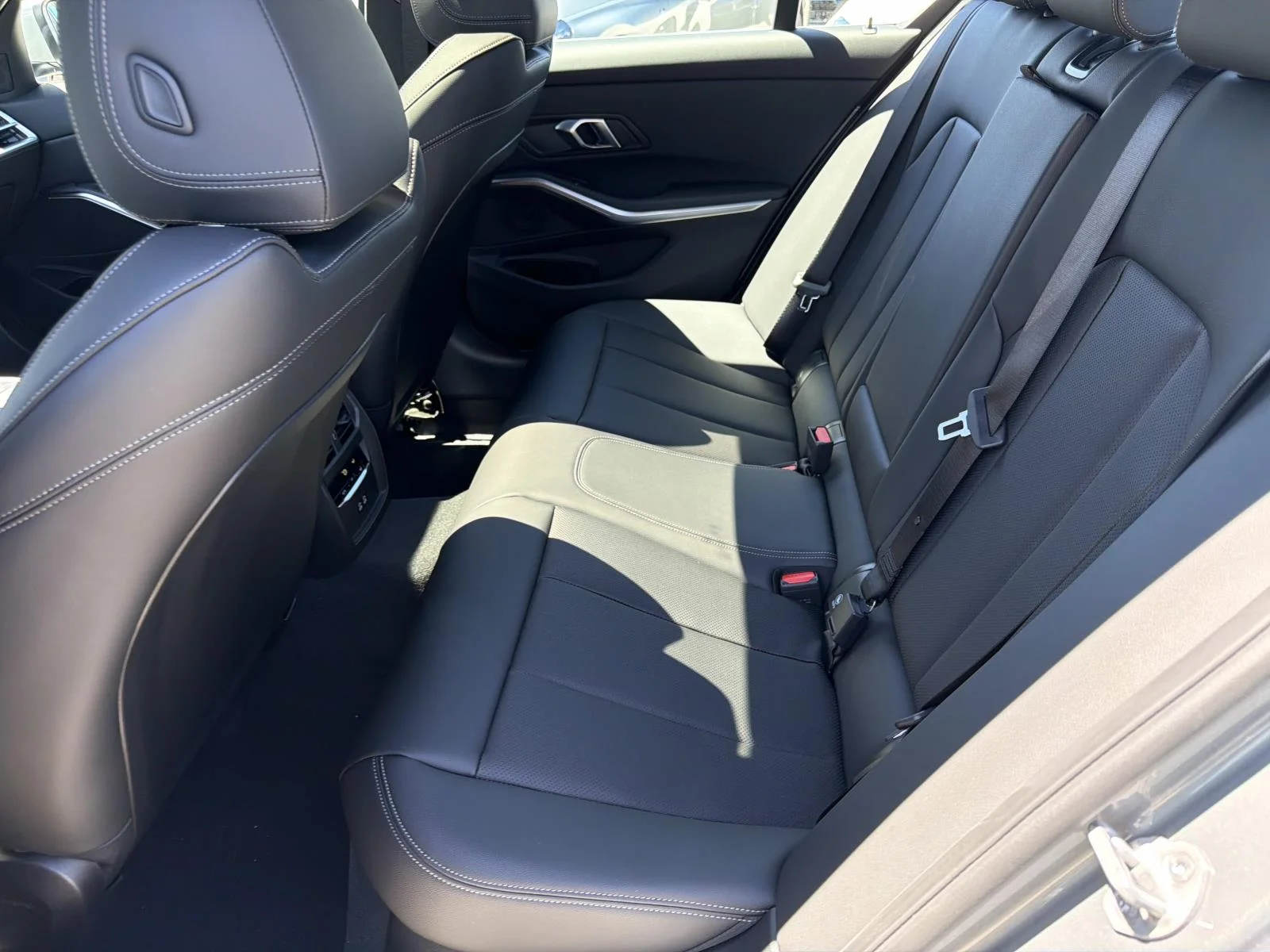 New 2026 Skyscraper Grey Metallic BMW 330i NA image 10