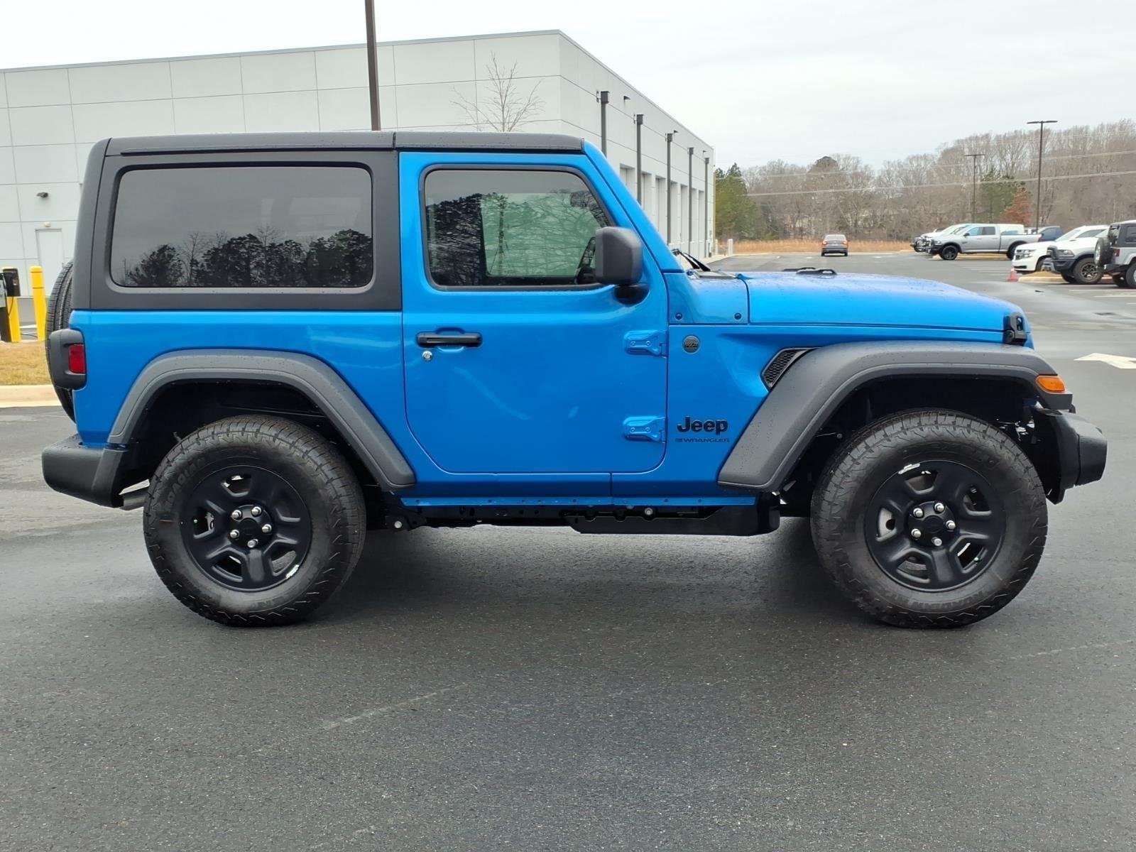 New 2026 Hydro Blue Pearl-Coat Exterior Paint Jeep Sport image 23