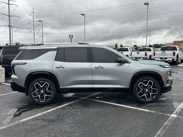 2026 Chevrolet Traverse High Country - Photo 8