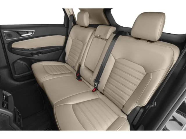 Used 2024 Agate Black Metallic Ford SEL image 28