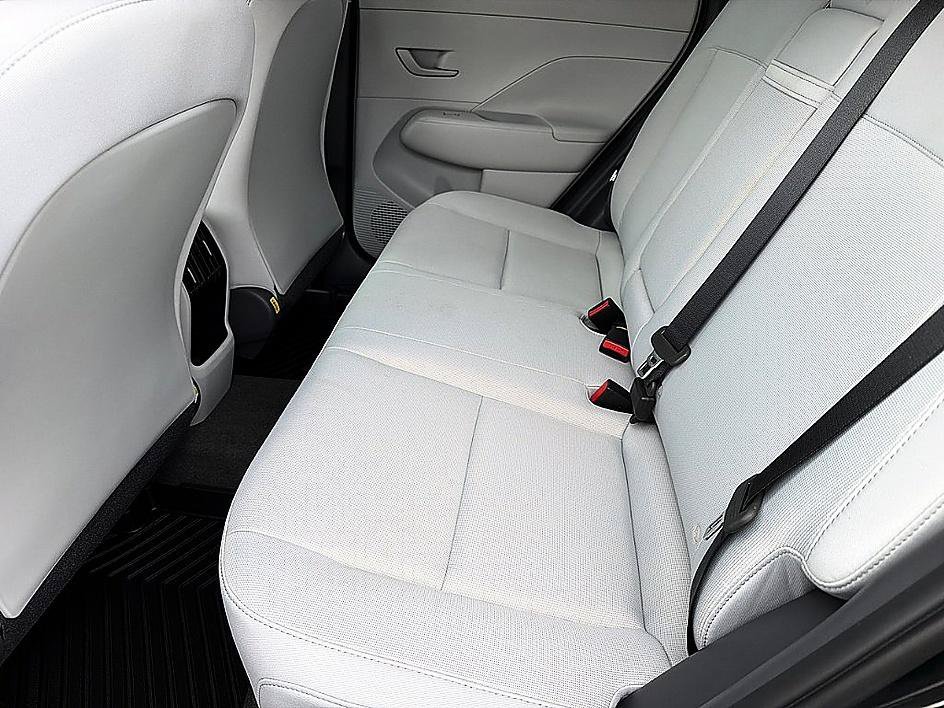 Used 2026 Abyss Black Pearl Hyundai SEL Sport image 8