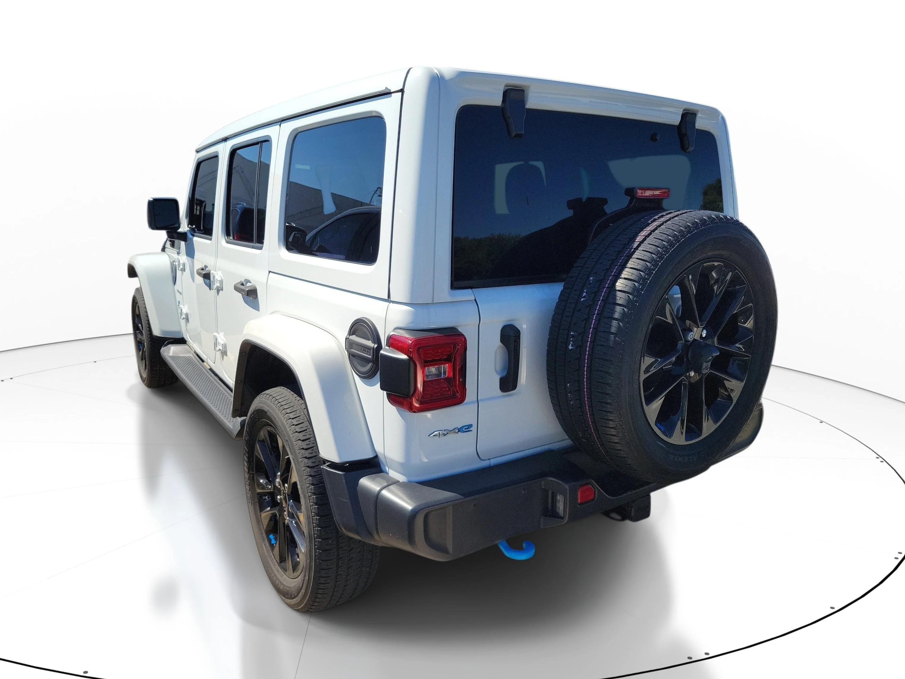 Used 2023 Bright White Clearcoat Jeep Sahara image 7
