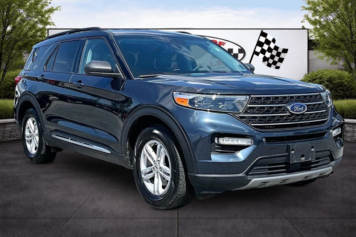 Used 2024 Blue Ford XLT image 11