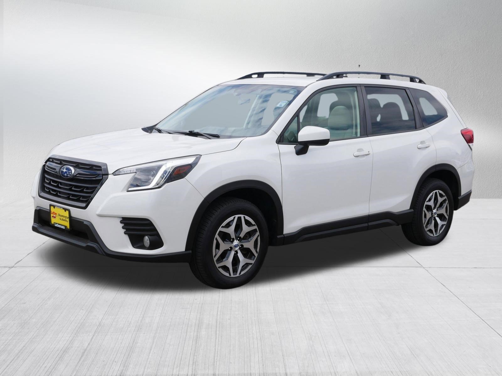 Used 2023 Crystal White Pearl Subaru Premium image 3