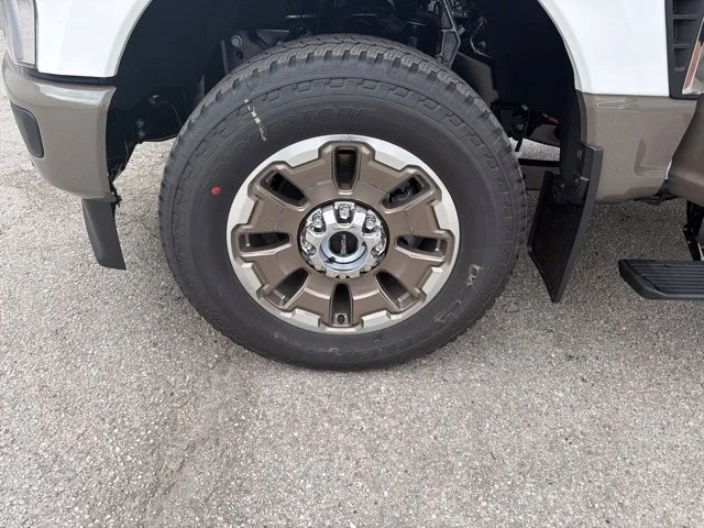 New 2027 Star White Metallic Tri-Coat Ford F-350® King Ranch® image 27