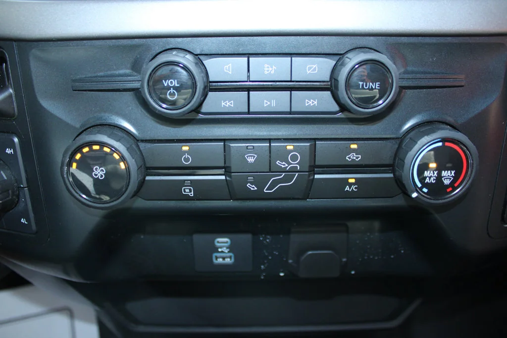 Used 2024 Blue Metallic Ford XL image 33