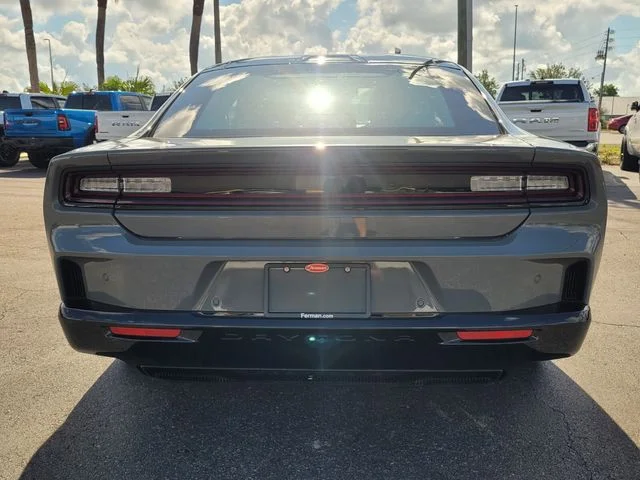 2025 Dodge Charger Daytona R/T - Photo 6