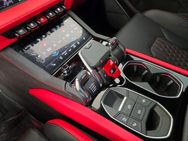 Used 2025 Gray Lamborghini SE image 23