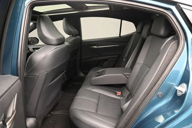 Used 2025 Ocean Gem/midnight Black Metallic Toyota LE image 22