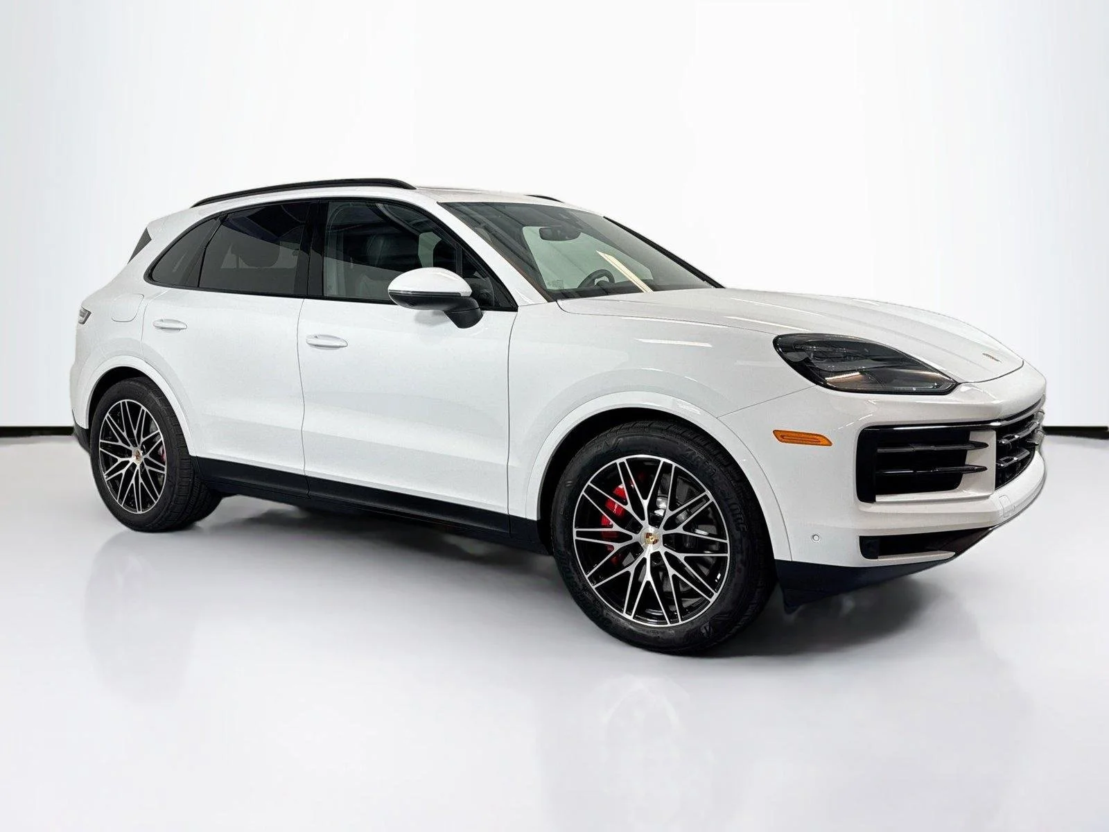 New 2025 Carrara White Metallic Porsche S image 7