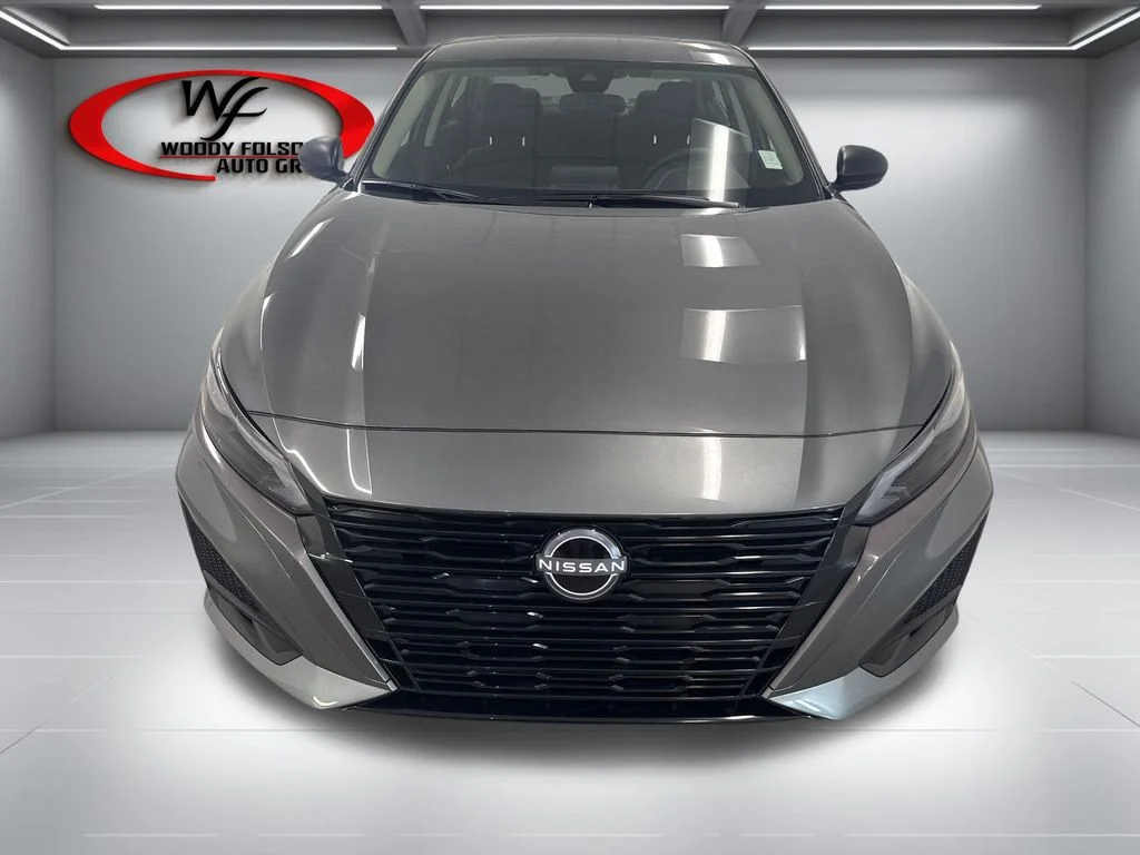 New 2026 Gray Nissan 2.5 SV image 2