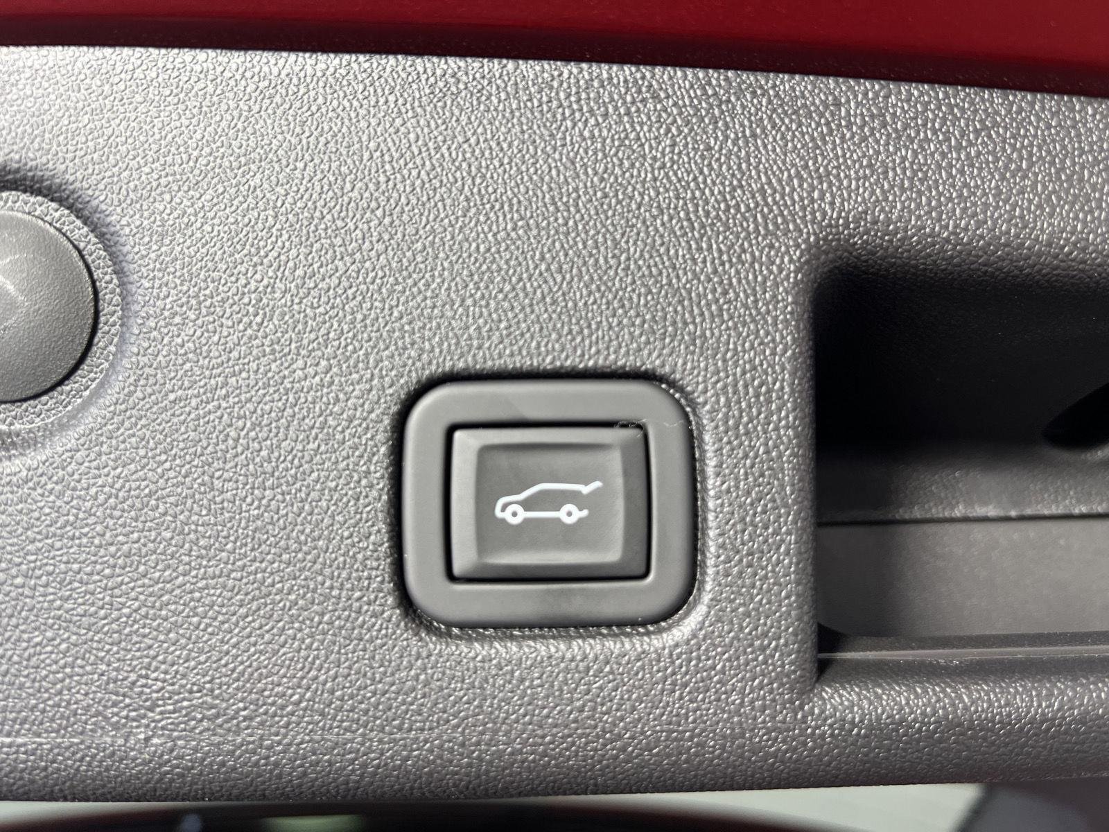 Used 2024 Radiant Red Tintcoat Chevrolet LT image 23