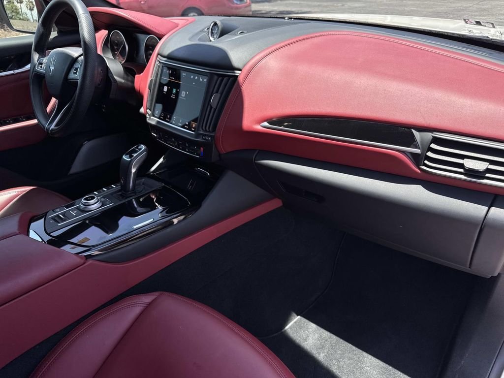 Used 2023  Maserati GT image 29