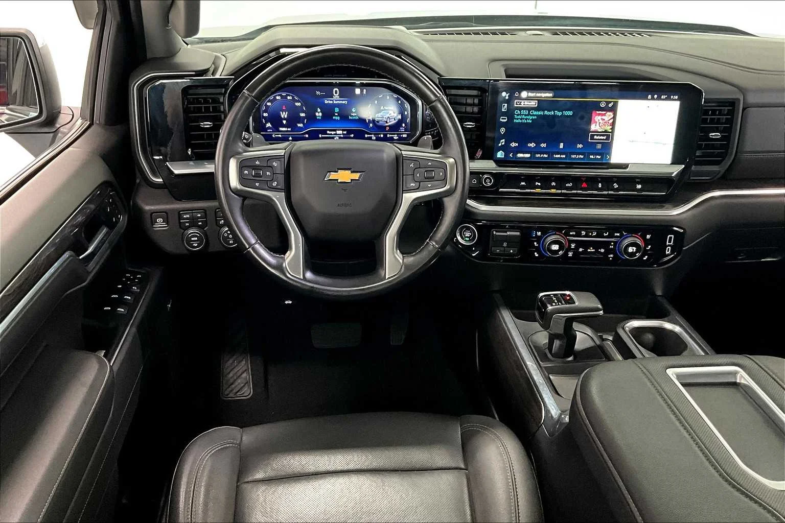 2022 Chevrolet Silverado 1500 LTZ - Photo 12