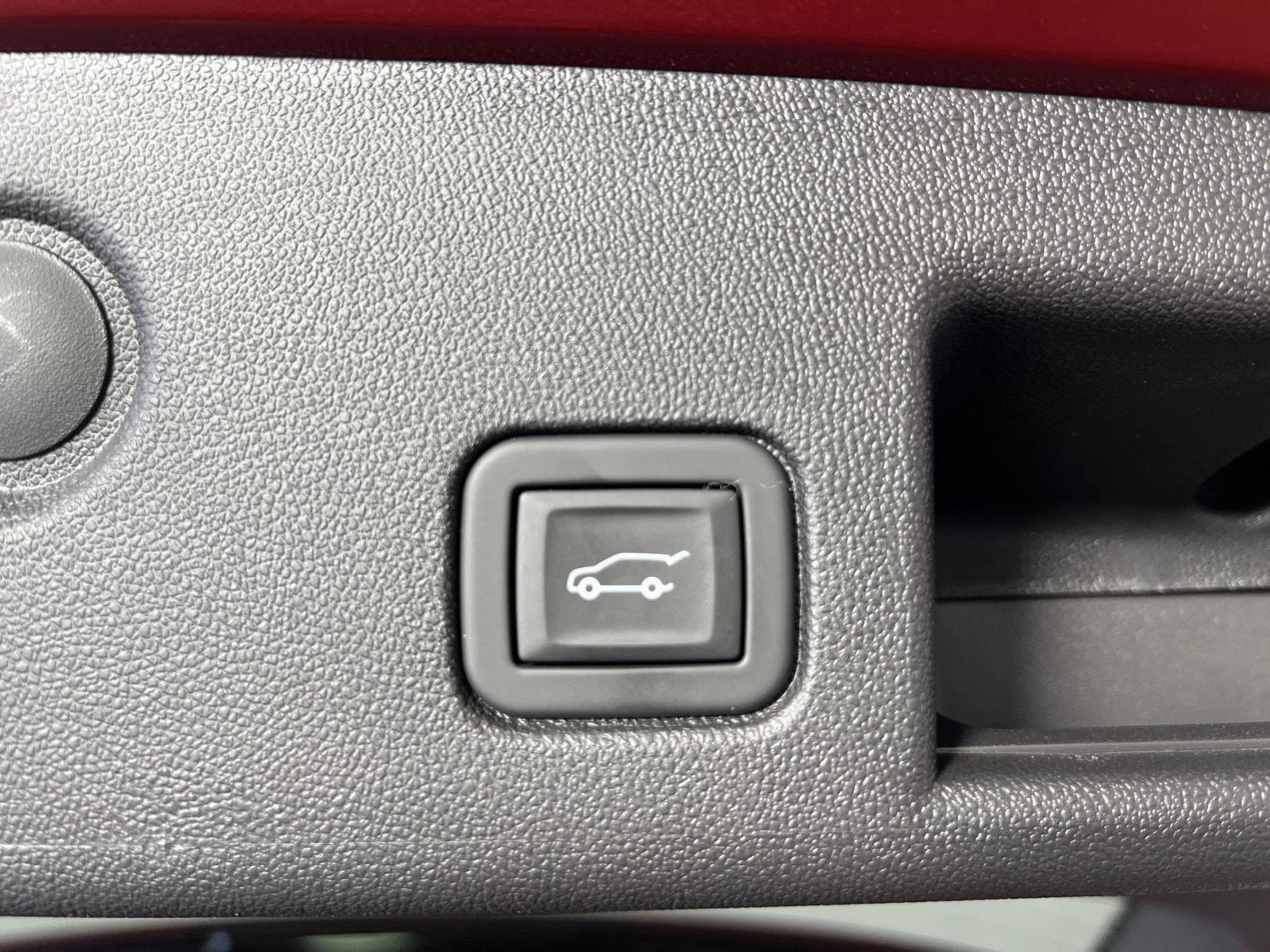 Used 2024 Radiant Red Tintcoat Chevrolet LT image 23