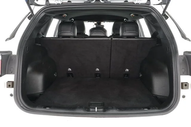 Used 2024 White Jeep Trailhawk image 38