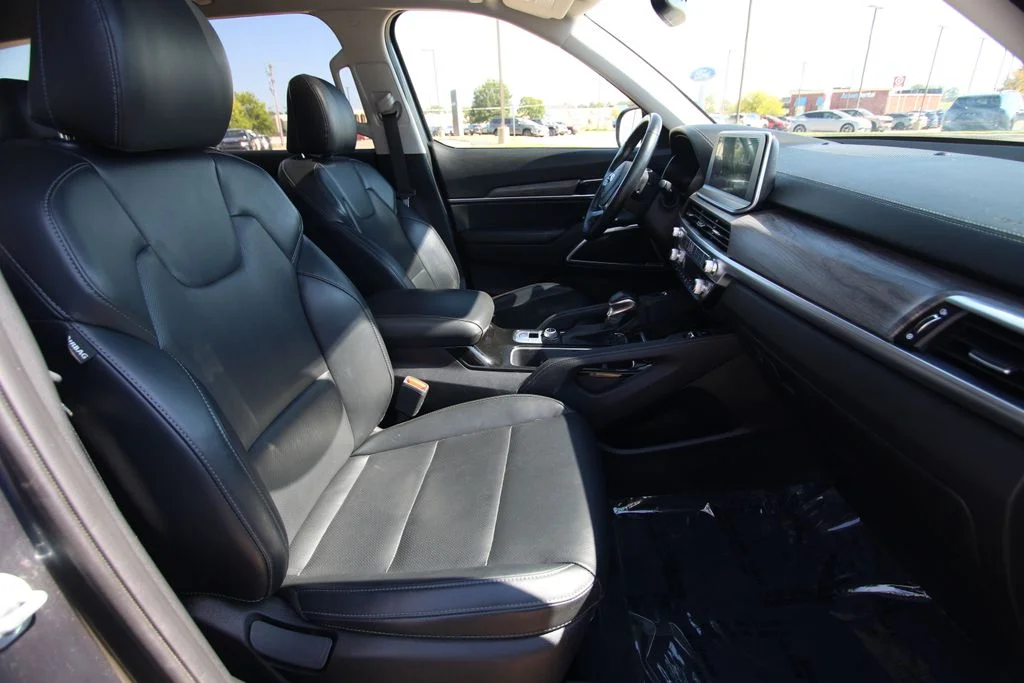 Used 2020 Gravity Gray Kia EX image 8