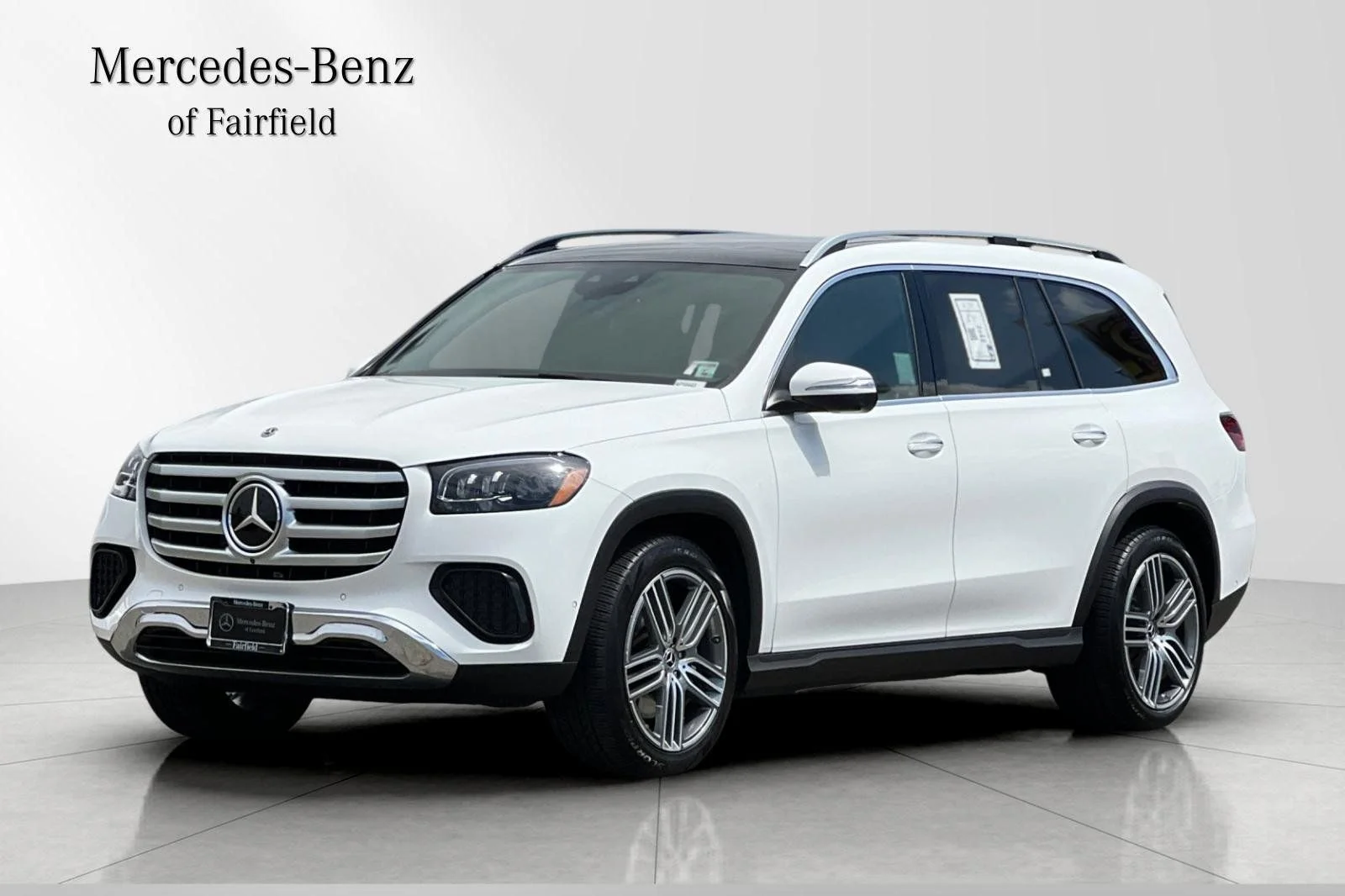 Used 2025 White Mercedes-Benz GLS 450 image 1