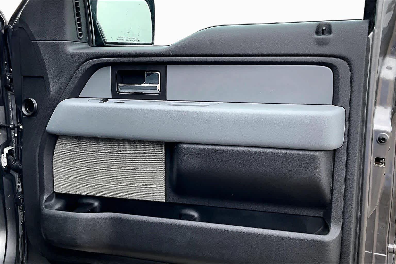 Used 2014 Sterling Gray Metallic Ford XLT image 23