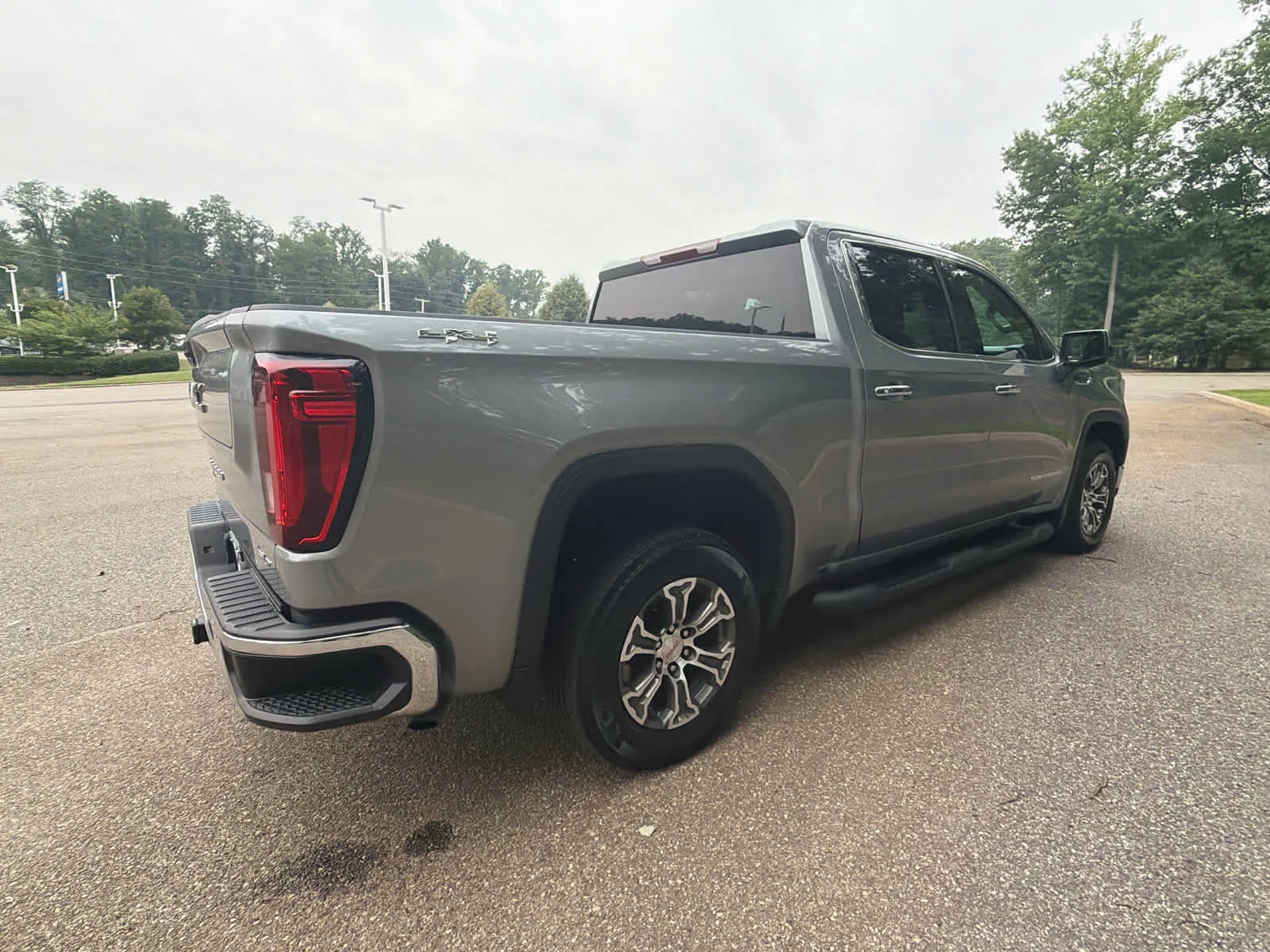 Used 2025 Sterling Metallic GMC SLT image 8