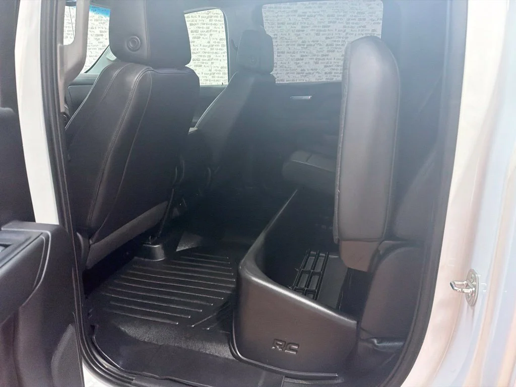Used 2021 Summit White GMC Base image 29