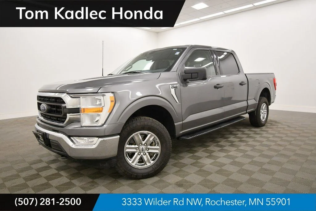 Used 2022 Gray Ford XLT image 1