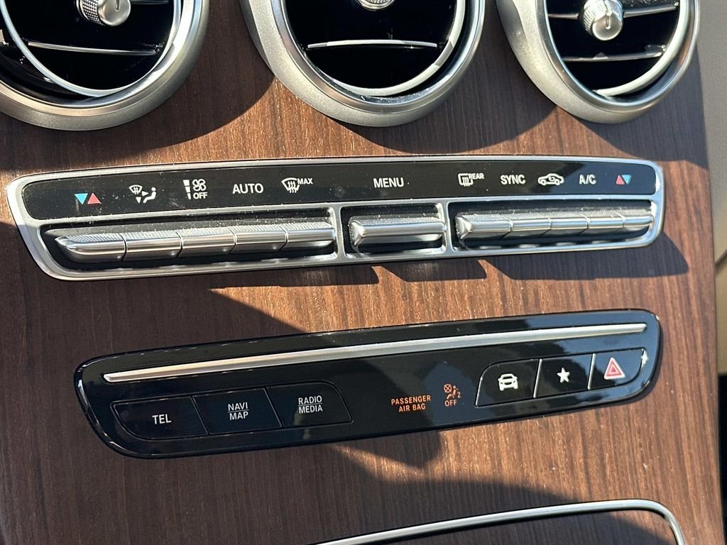 Certified Used 2022 Black Mercedes-Benz GLC 300 image 24