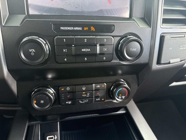 Used 2019 Agate Black Metallic Ford XLT image 31