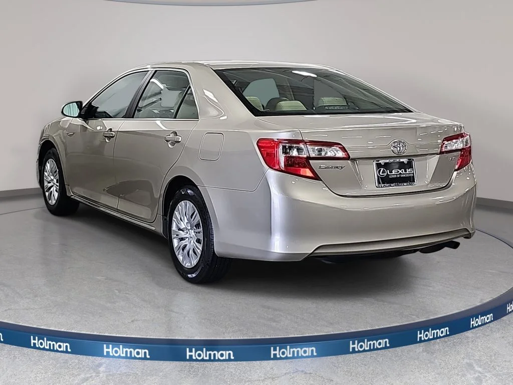 Used 2013 Beige Toyota LE image 8