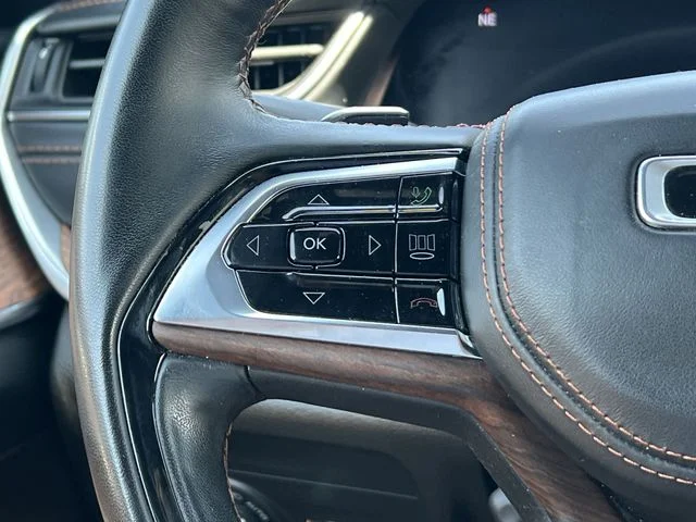 Used 2022 Black Jeep Summit image 29