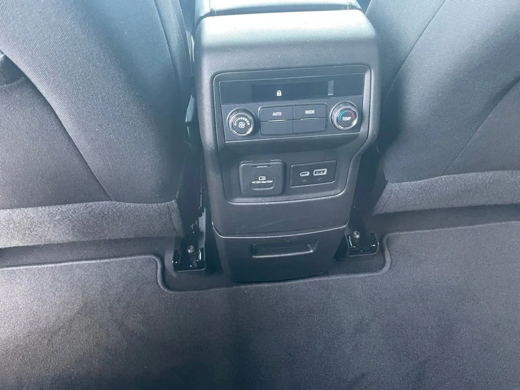 Used 2023 Summit White GMC SLE image 26