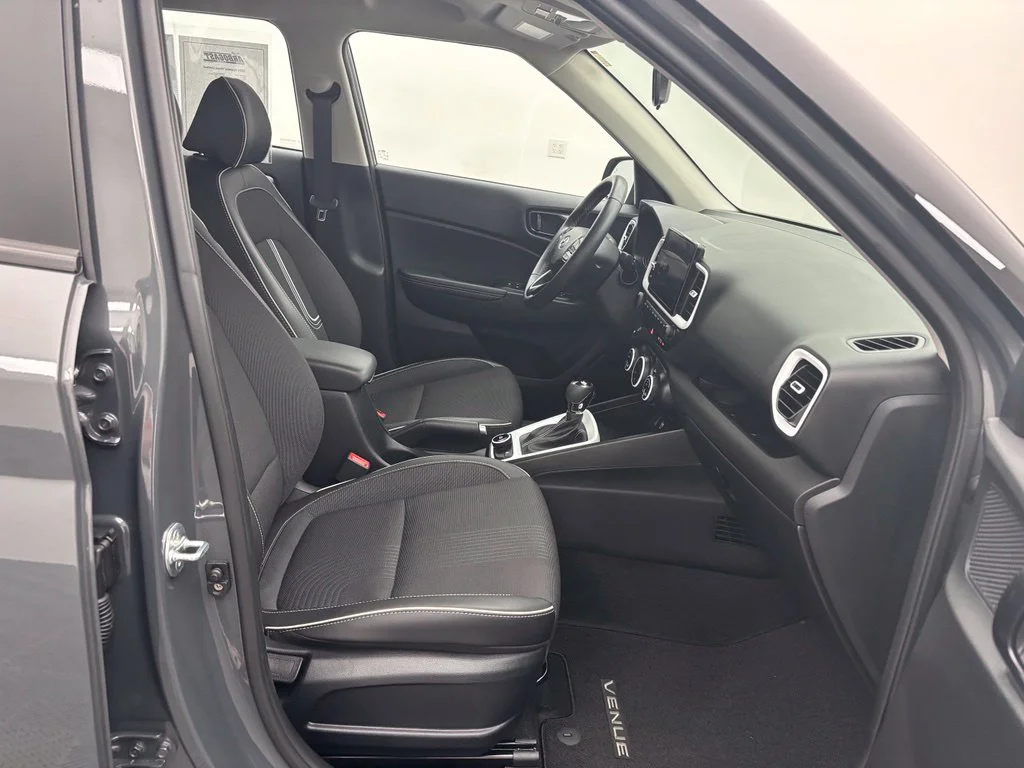 Used 2024 Gray Hyundai Limited image 32