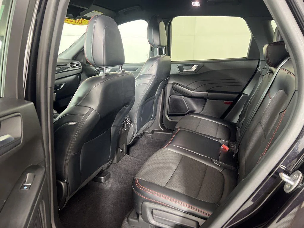 Used 2023 Black Metallic Ford ST-Line image 23