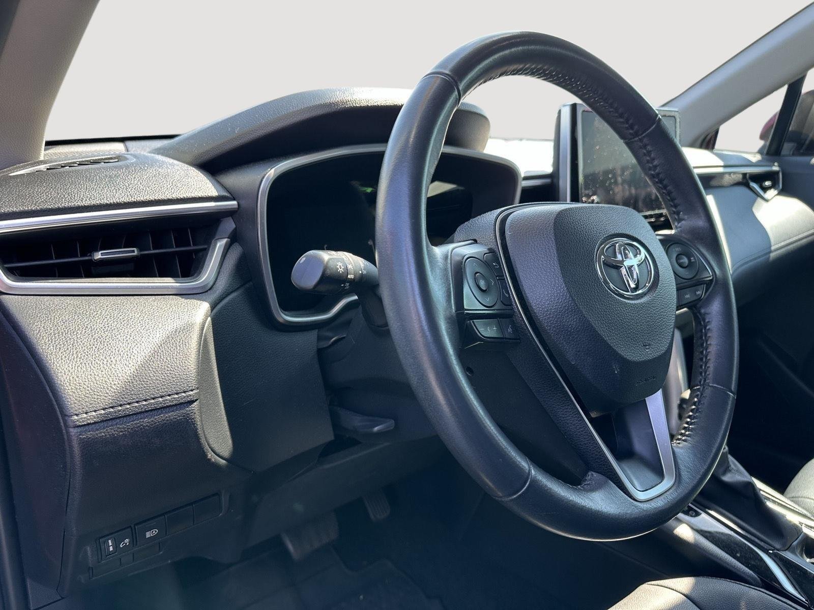 Used 2023 Barcelona Red Metallic Toyota XLE image 11