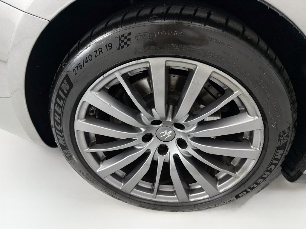 Used 2019 Grey Maserati S image 32