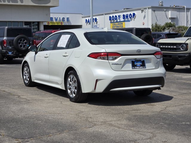 Used 2020 Blizzard Pearl Toyota  image 5