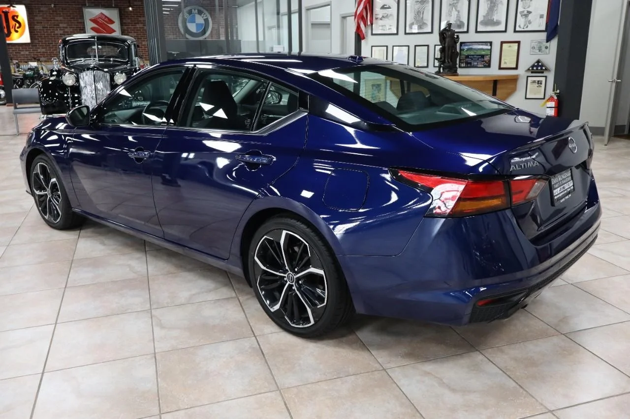 Used 2024 Deep Blue Pearl Nissan 2.5 SR image 4