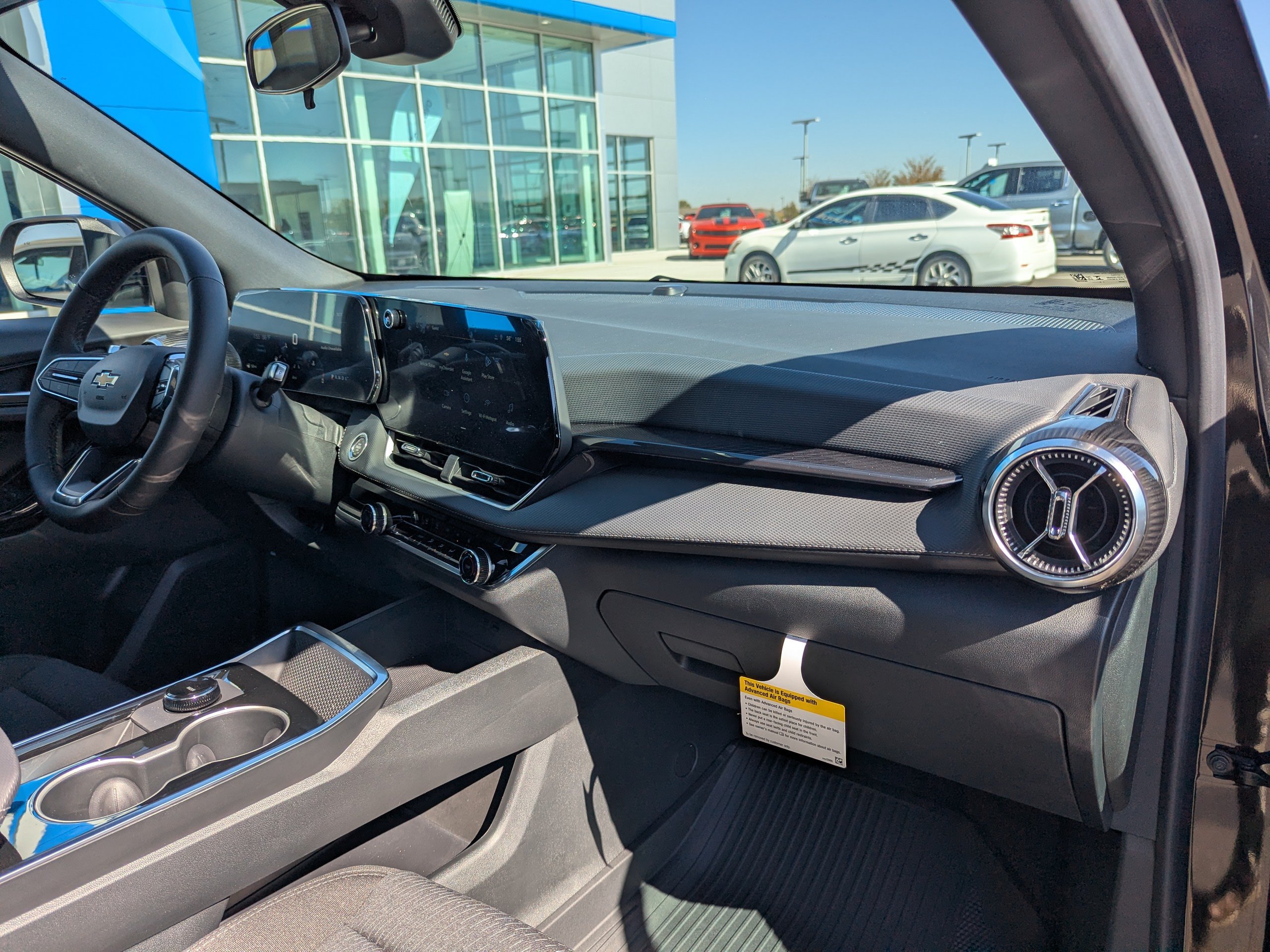 2027 Chevrolet Equinox LT - Photo 41