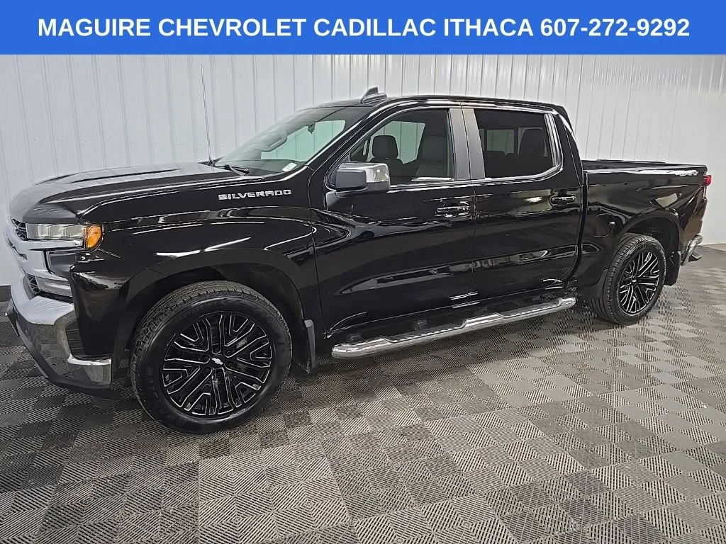 Used 2019 BLACK Chevrolet LT image 6