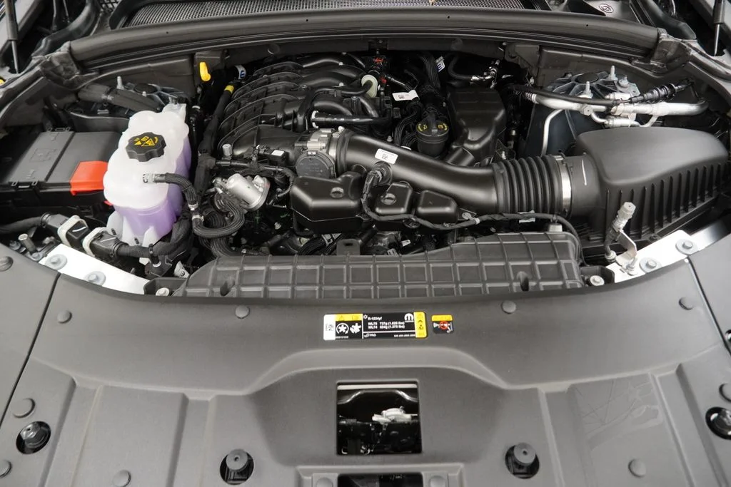 Used 2025 Gray Jeep Limited image 38