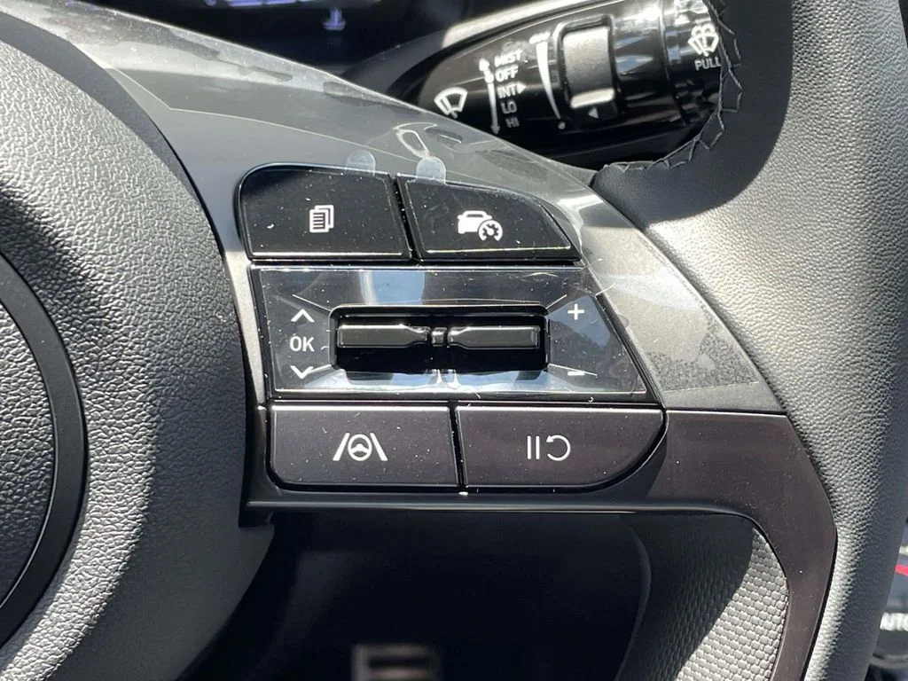 New 2026 White Hyundai SEL Sport image 22