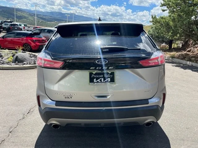 Used 2023 Silver Metallic Ford Titanium image 9