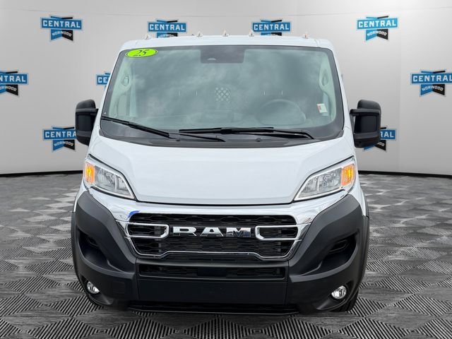 Used 2025 White Ram Base image 7