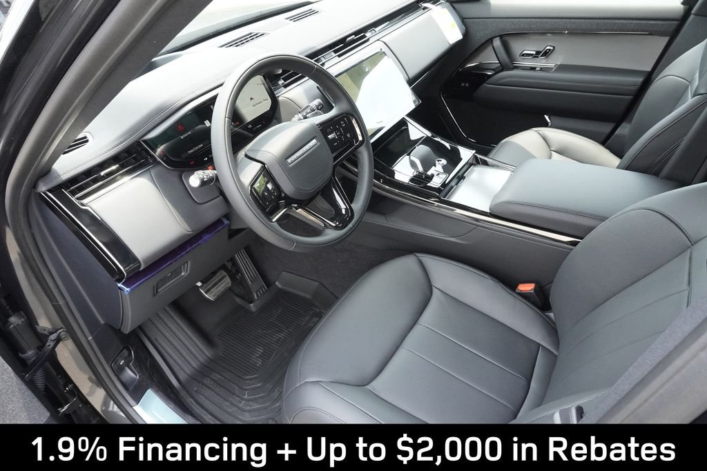 New 2026 Carpathian Grey Land Rover Dynamic SE image 18