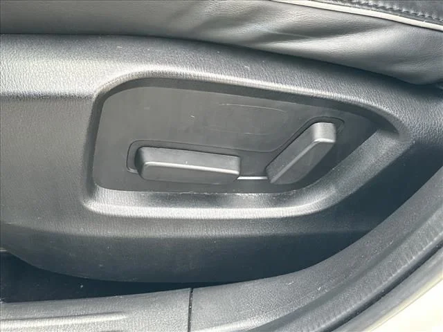 Used 2025 White Mazda 2.5 S Select Package image 19