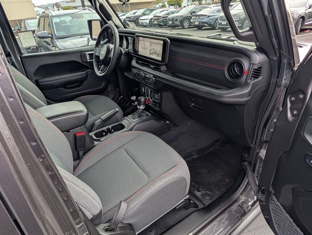 2025 Jeep Wrangler 4-Door Rubicon - Photo 9