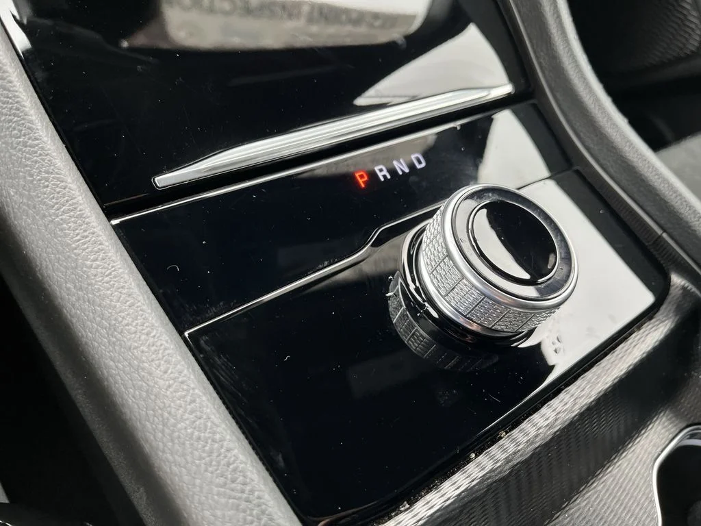 Used 2025 Gray Jeep Altitude X image 19