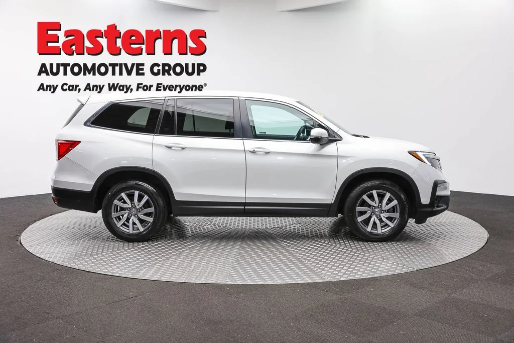 Used 2021 White Honda EX image 5